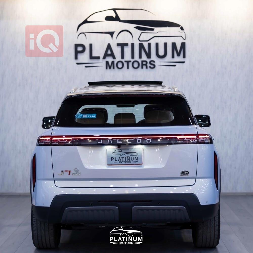 https://cdn.iqcars.iob9993cb9-8bda-4634-ba56-d645444e988b_10.jpg